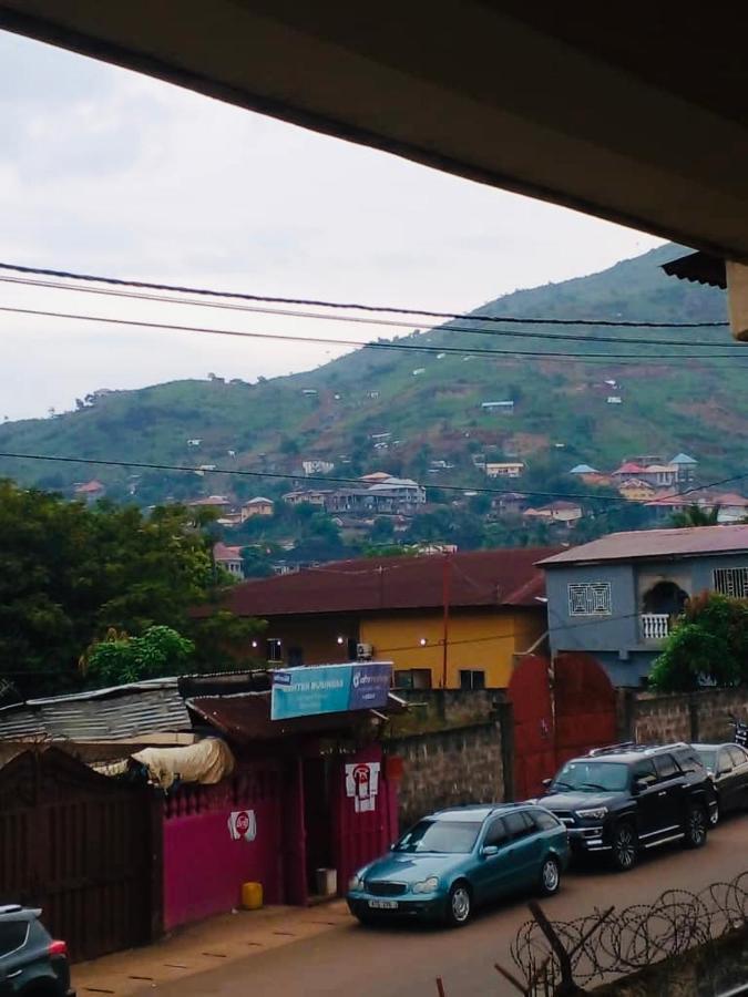 Zunox Guest House Freetown Exterior photo